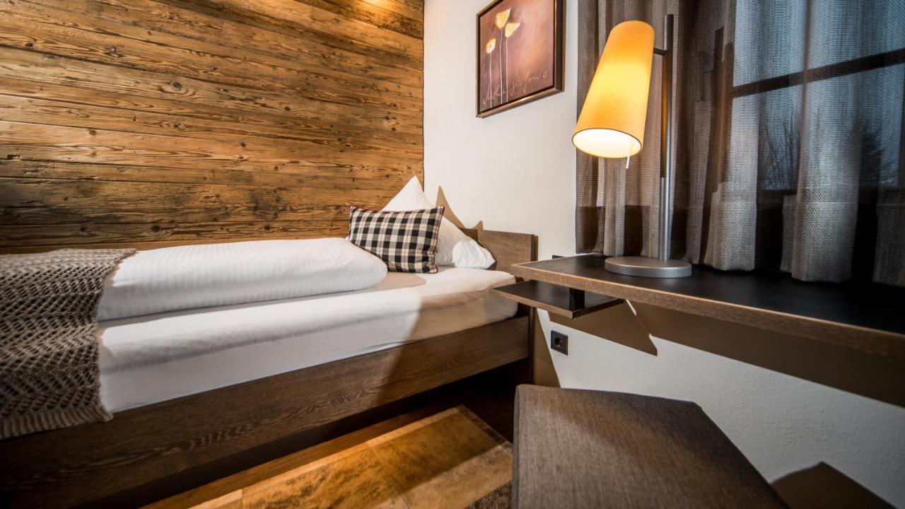 Hotel-Gasthof Adler Линдау Екстериор снимка
